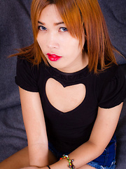 Welcome Pretty 19yo Ladyboy Nadot!